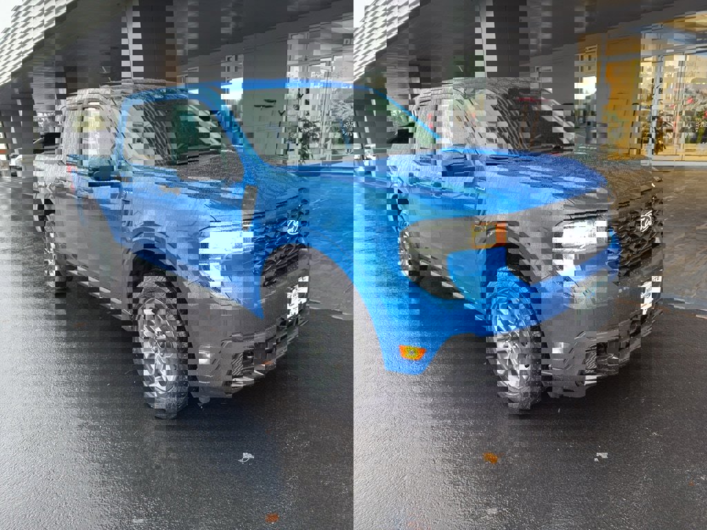 New 2026 Ford Maverick XLT w/ XLT Luxury Package image 8