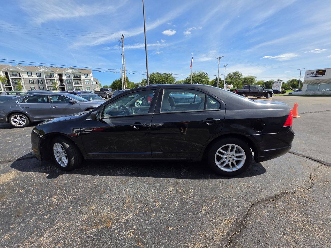 Used 2012 Ford Fusion S FWD image 10