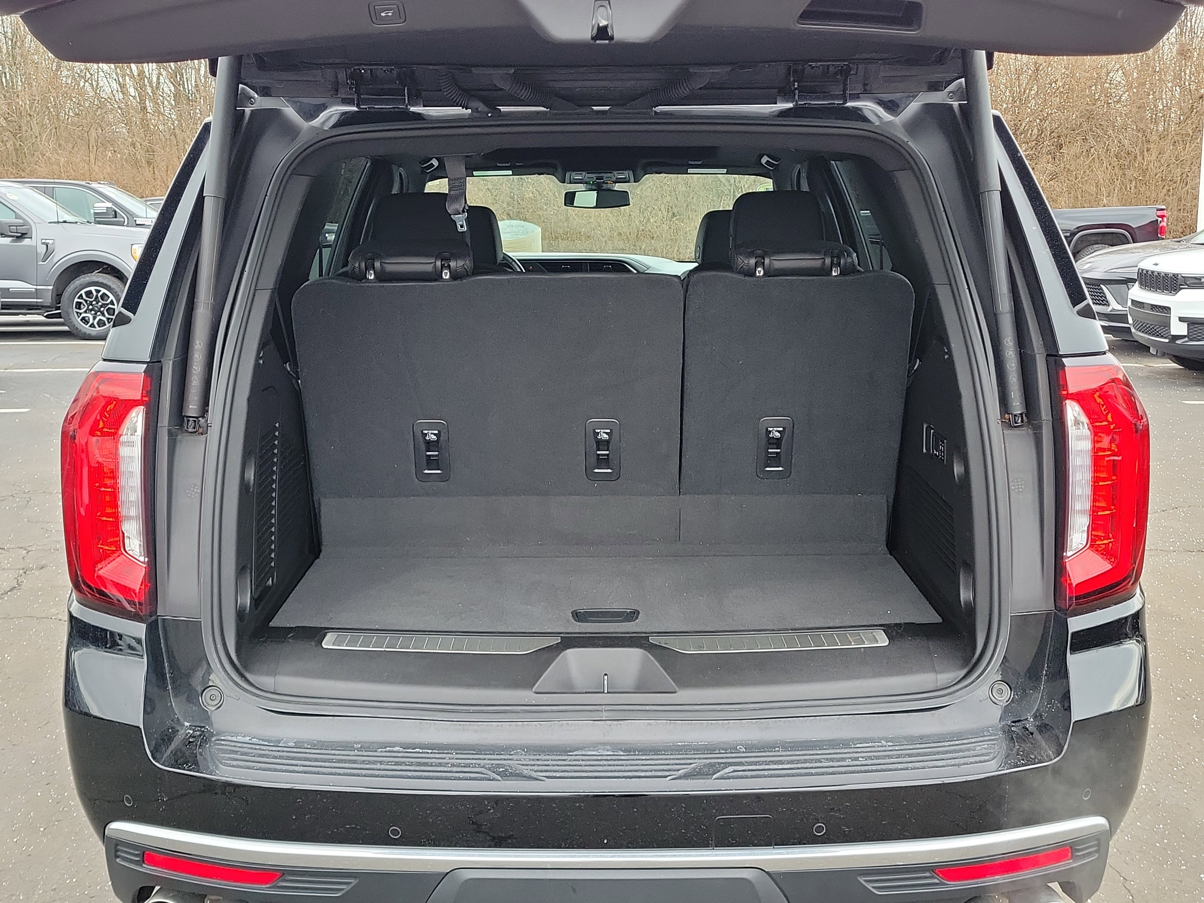 Used 2021 GMC Yukon Denali image 8