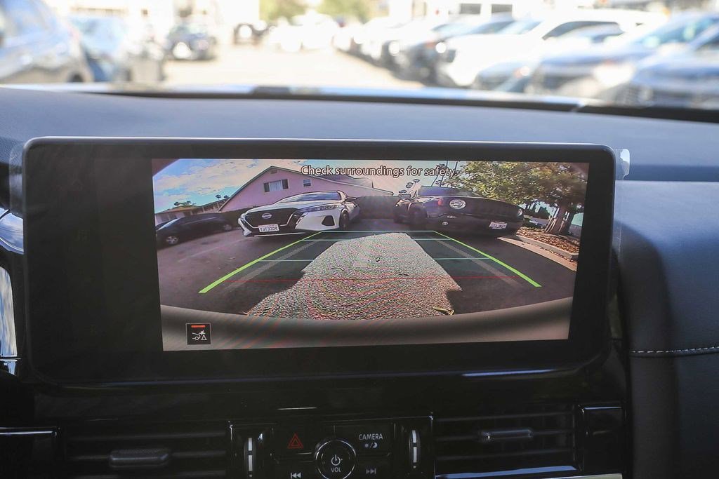New 2026 Nissan Pathfinder SV w/ SV Premium Package FWD image 25