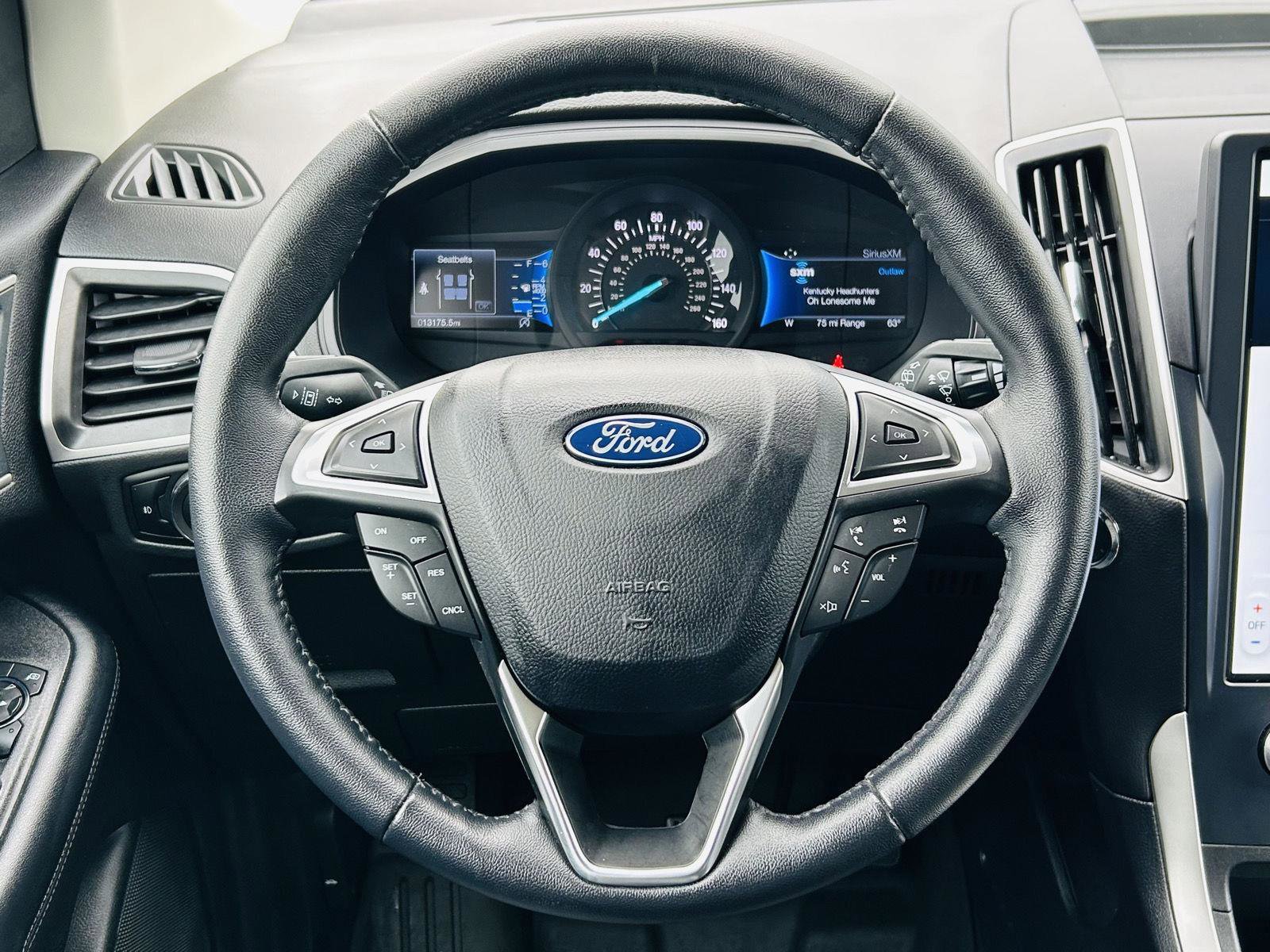Used 2024 Ford Edge SEL w/ Convenience Package AWD/4WD image 17