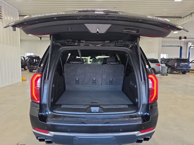 Used 2025 GMC Yukon XL Denali AWD/4WD image 27