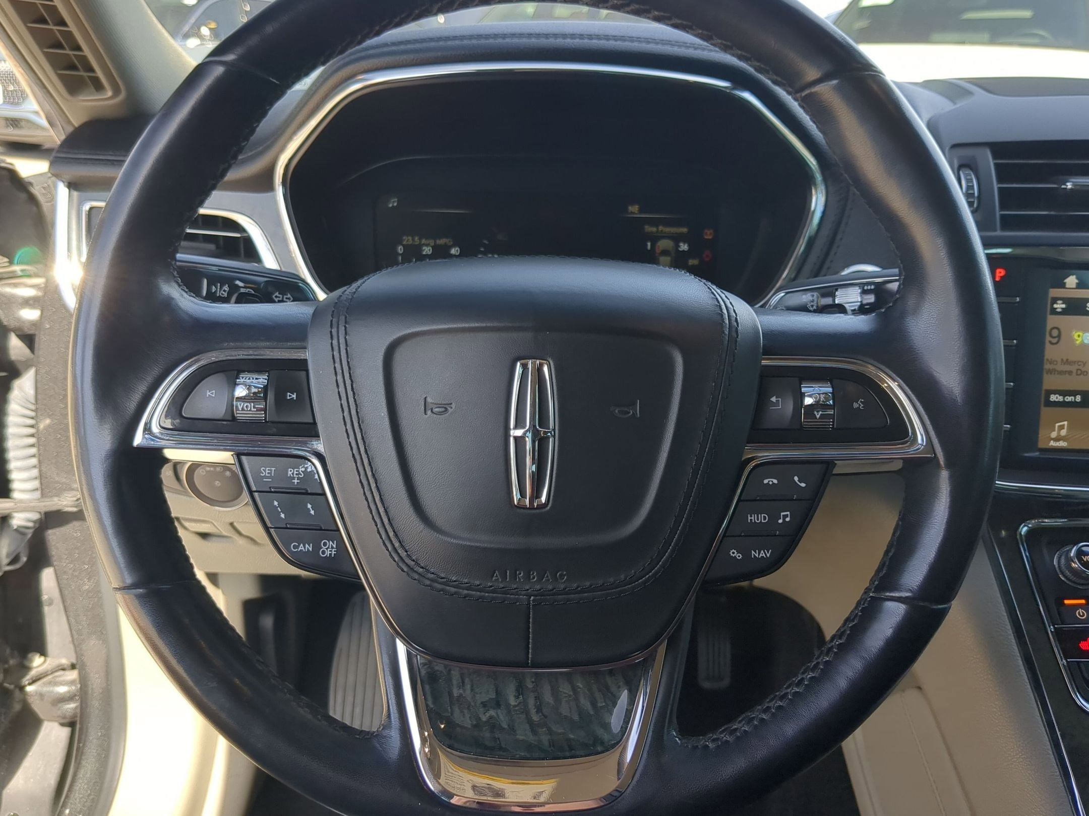 Used 2018 Lincoln Continental Reserve image 13