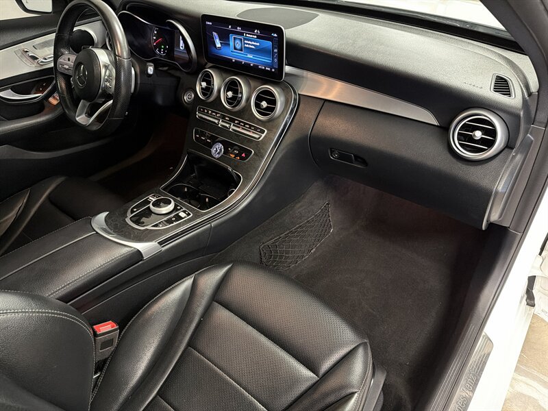 Used 2019 Mercedes-Benz C 300 Sedan image 35