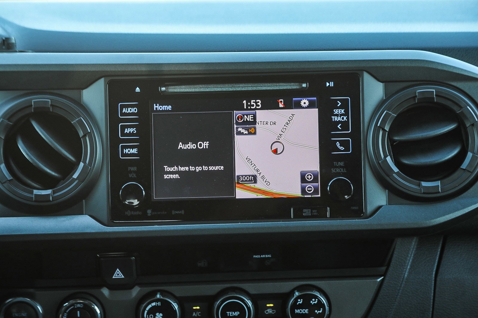 Used 2018 Toyota Tacoma TRD Off-Road image 16