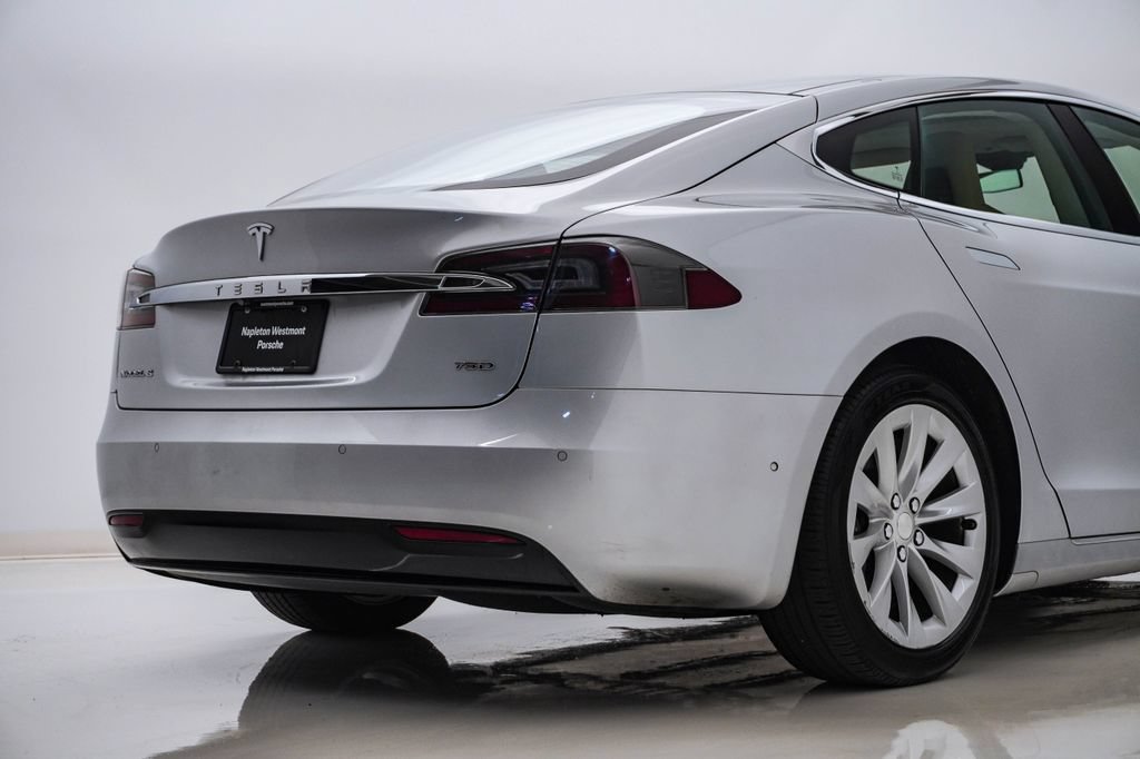 Used 2016 Tesla Model S 60D AWD/4WD image 11