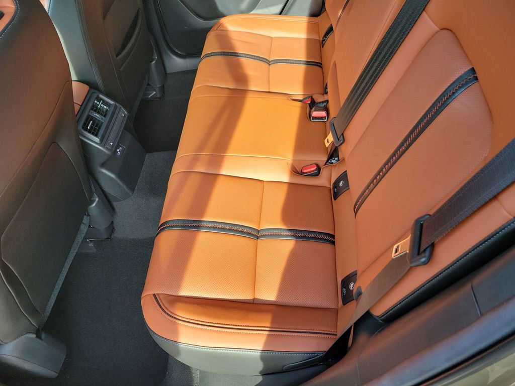 Certified 2025 MAZDA CX-50 Meridian Edition w/ Weather Package image 16