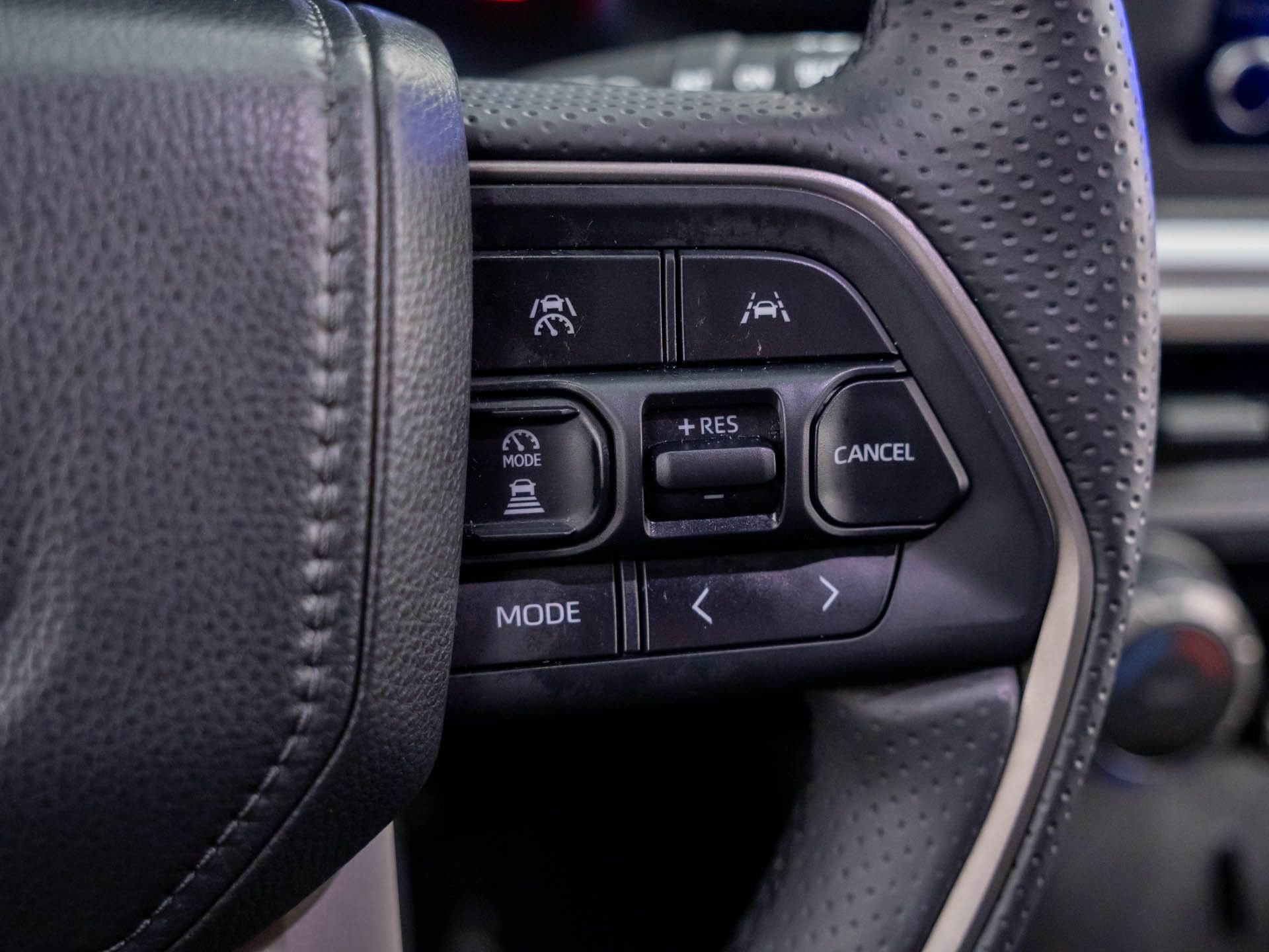 Used 2025 Toyota 4Runner SR5 image 27