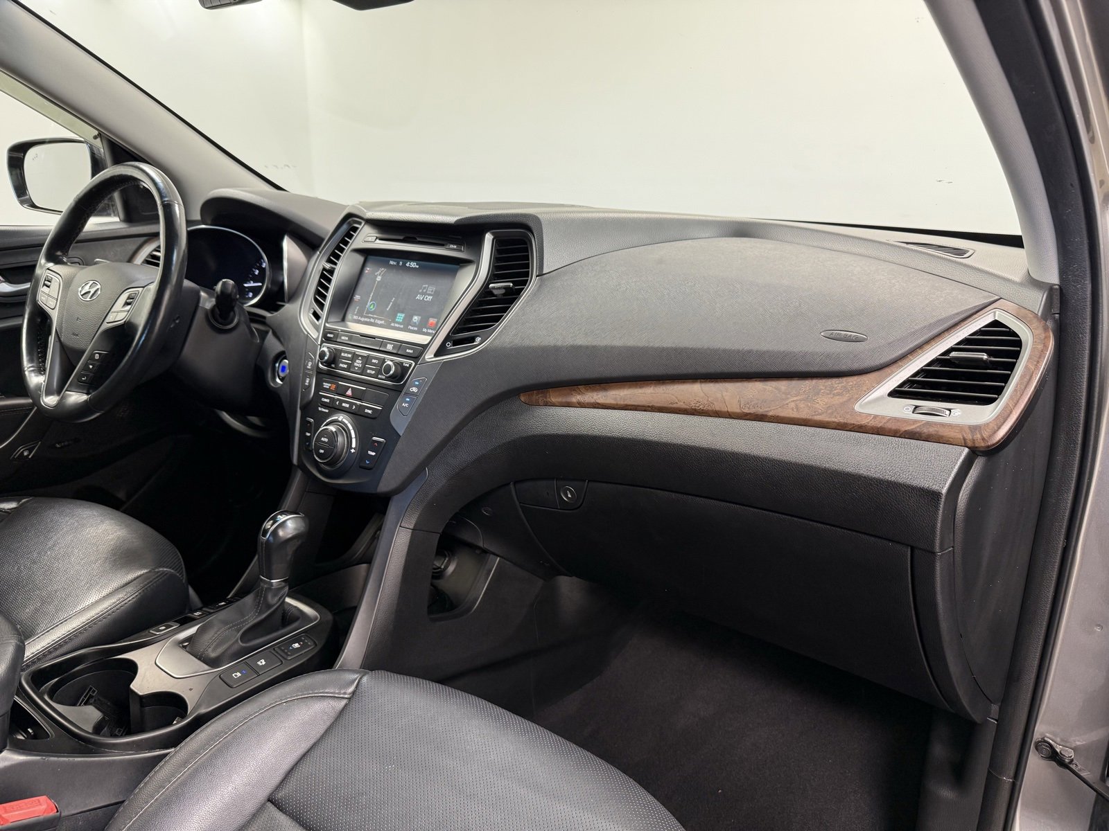 Used 2018 Hyundai Santa Fe Sport w/ 2.0T Ultimate Tech Package 05 image 30