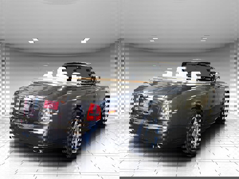 Used 2012 Rolls-Royce Phantom Drophead Coupe image 8