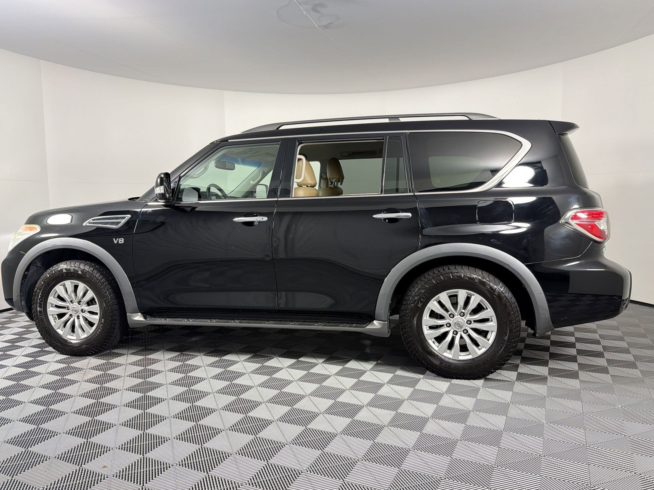 Used 2017 Nissan Armada SV w/ Driver Package RWD image 2