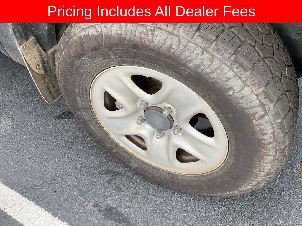 Used 2020 Toyota Tundra SR5 AWD/4WD image 2