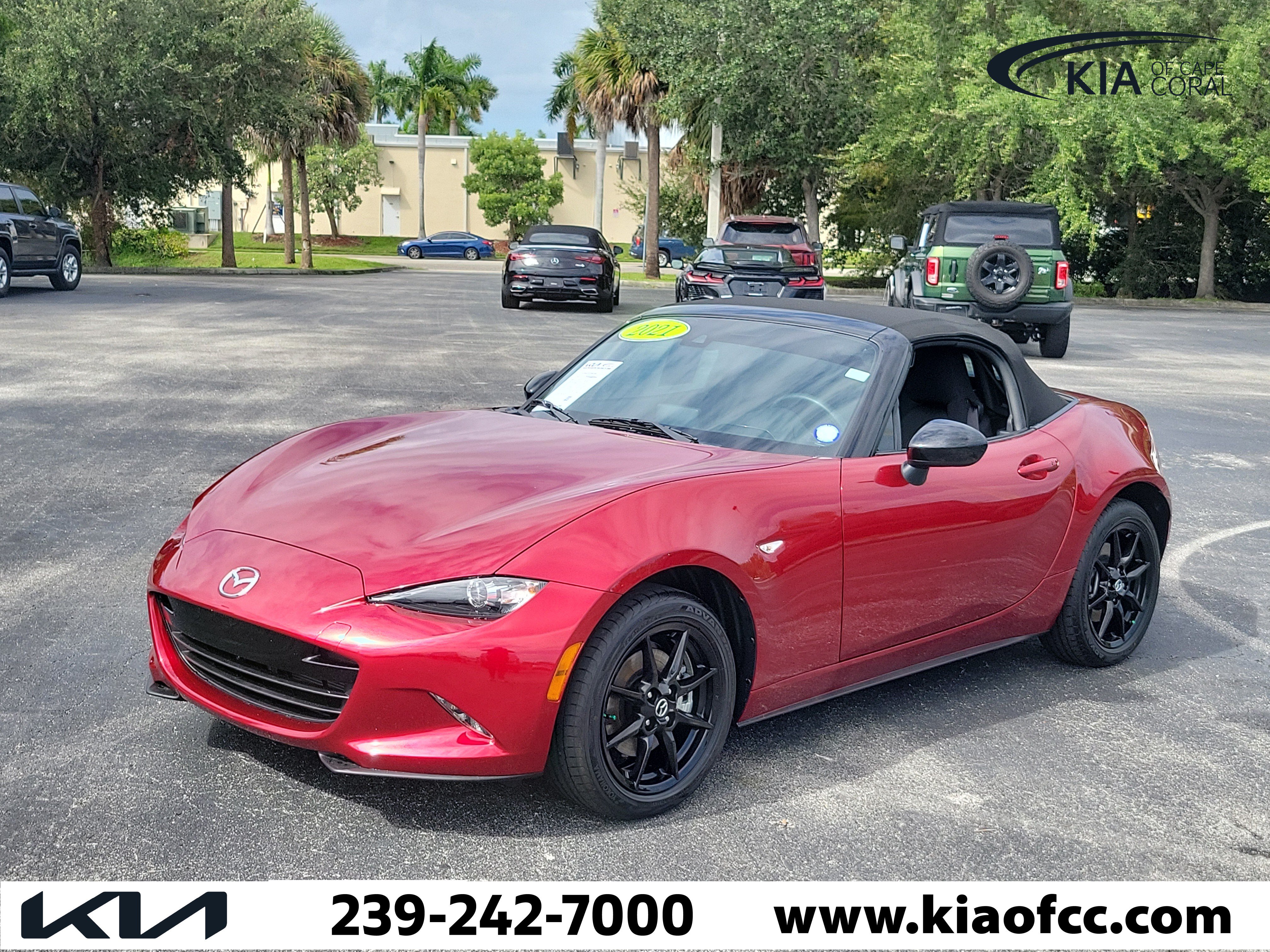 Used 2021 MAZDA MX-5 Miata Sport RWD image 3
