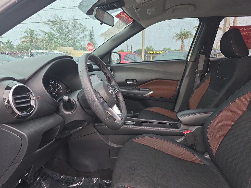 Certified 2024 Nissan Kicks SR FWD image 27