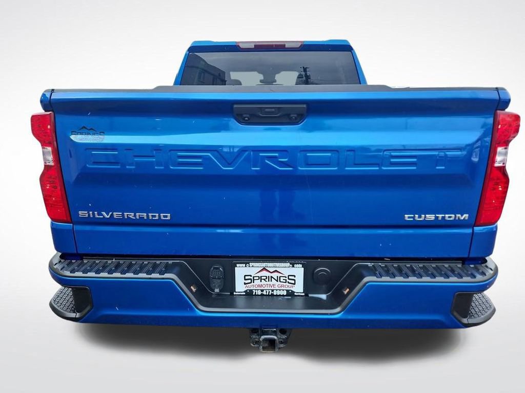 Used 2022 Chevrolet Silverado 1500 Custom image 4