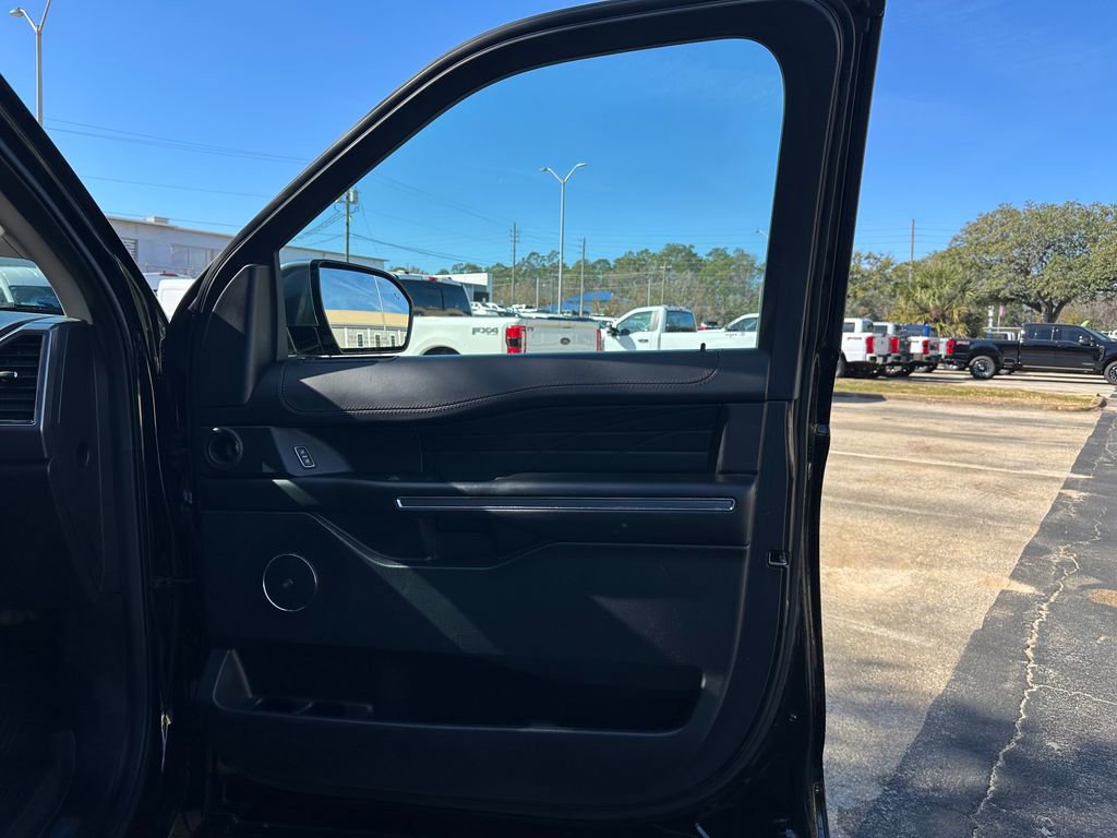 Used 2020 Ford Expedition Max Platinum image 45