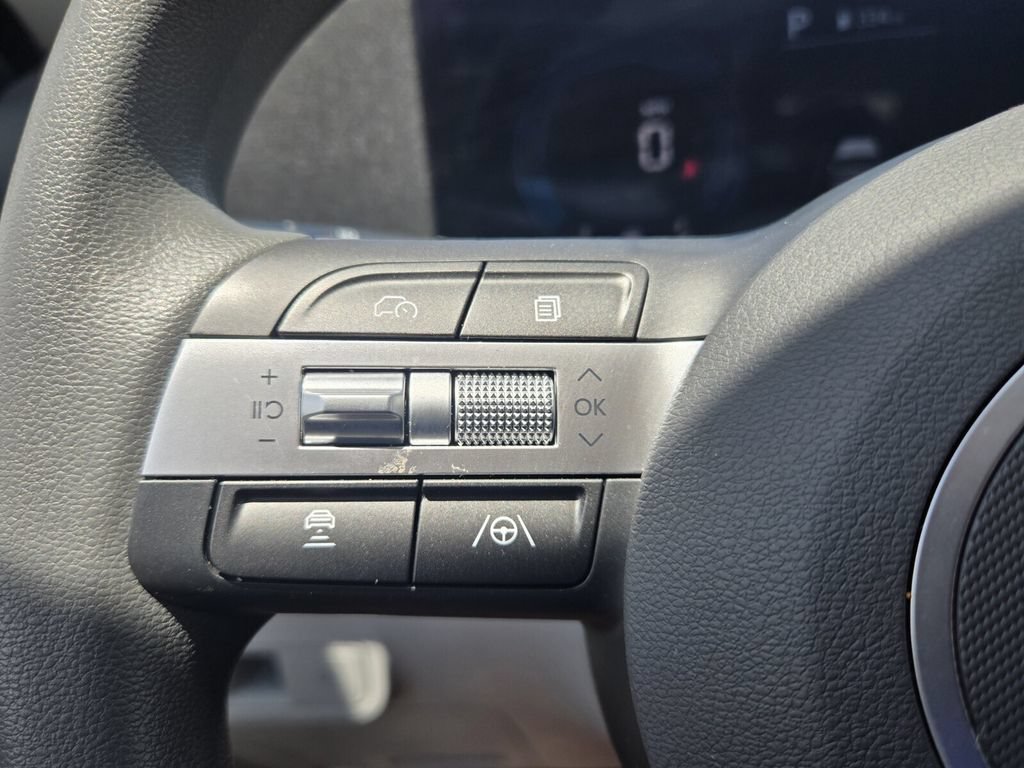Certified 2026 Hyundai Kona SE FWD image 23