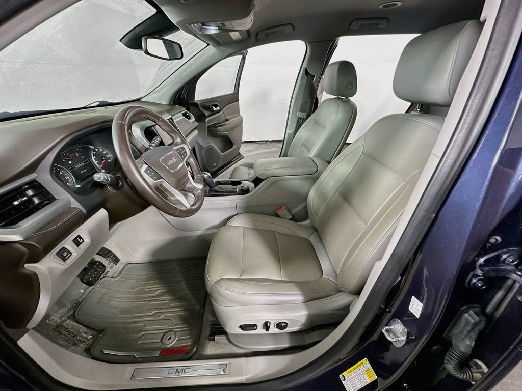 Used 2019 GMC Acadia SLT FWD image 18