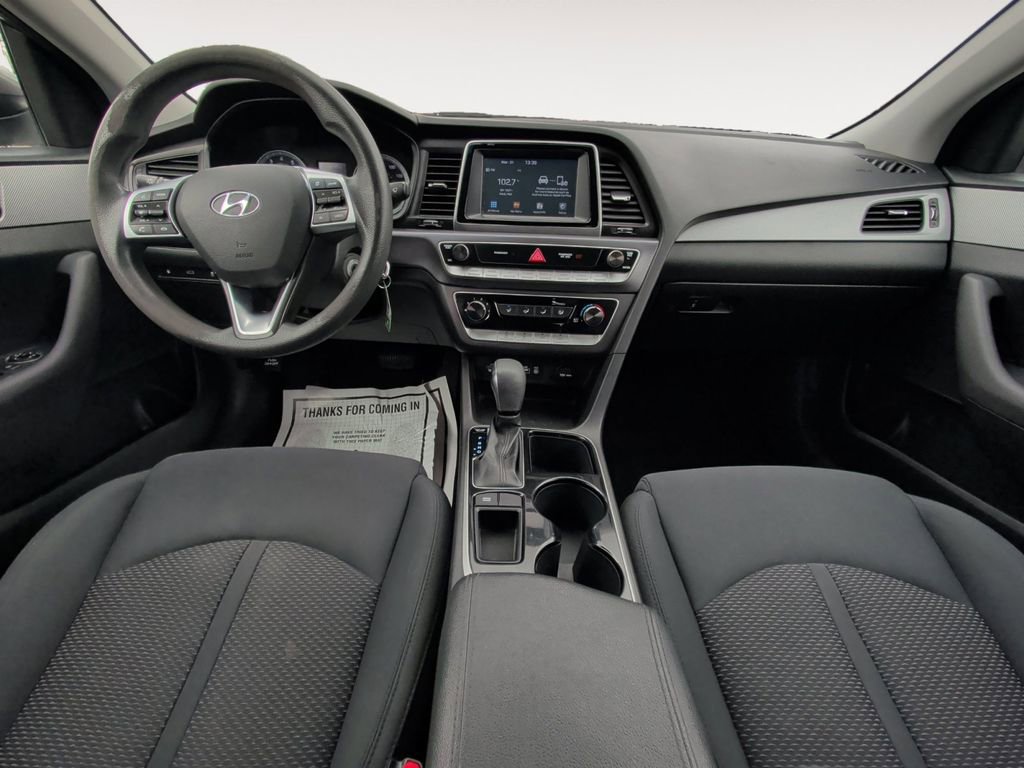Used 2019 Hyundai Sonata SE w/ Cargo Package image 6