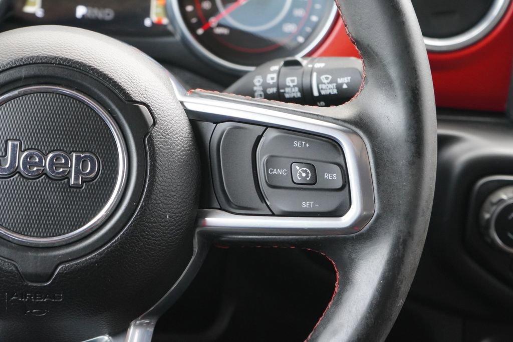 Used 2018 Jeep Wrangler Unlimited Rubicon AWD/4WD image 17