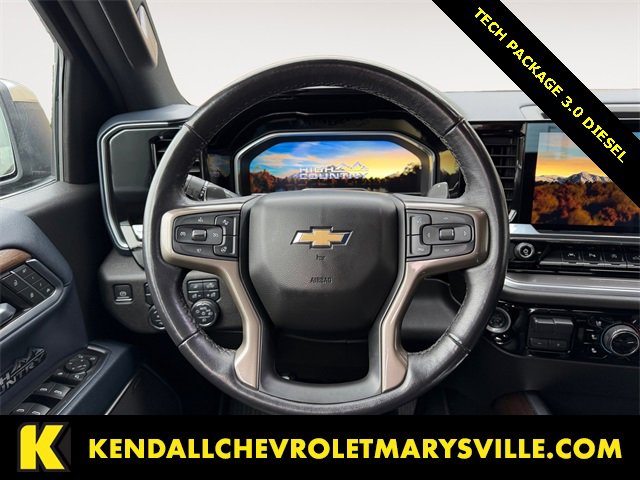 Used 2023 Chevrolet Silverado 1500 High Country w/ Technology Package image 12