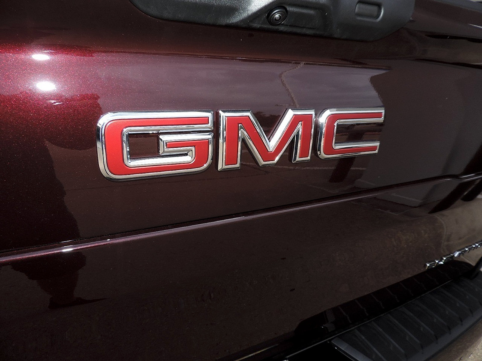 New 2026 GMC Sierra EV Elevation w/ LPO, Elevation Dark Package AWD/4WD image 16
