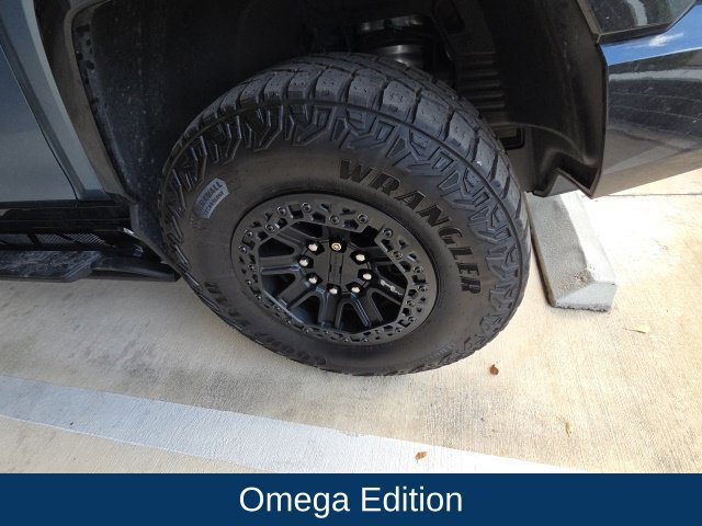 Used 2024 GMC Hummer EV 3X w/ Omega Edition AWD/4WD image 10