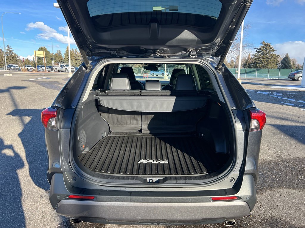 Used 2021 Toyota RAV4 Limited image 23