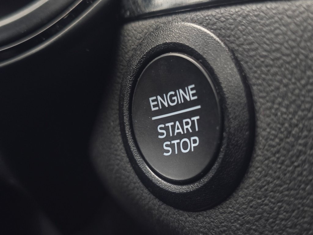 Used 2025 Ford Escape ST-Line Select AWD/4WD image 39
