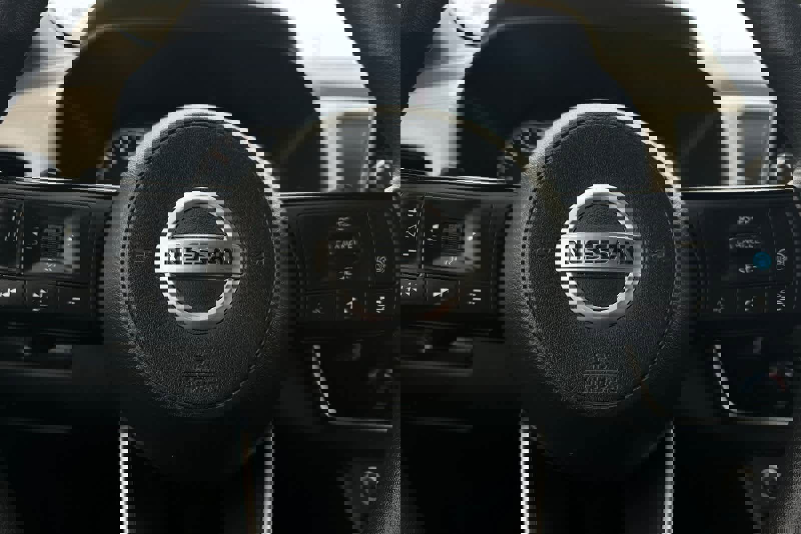 Used 2021 Nissan Rogue SV image 25