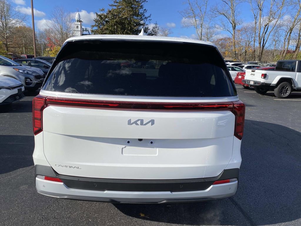 New 2026 Kia Carnival LX image 4