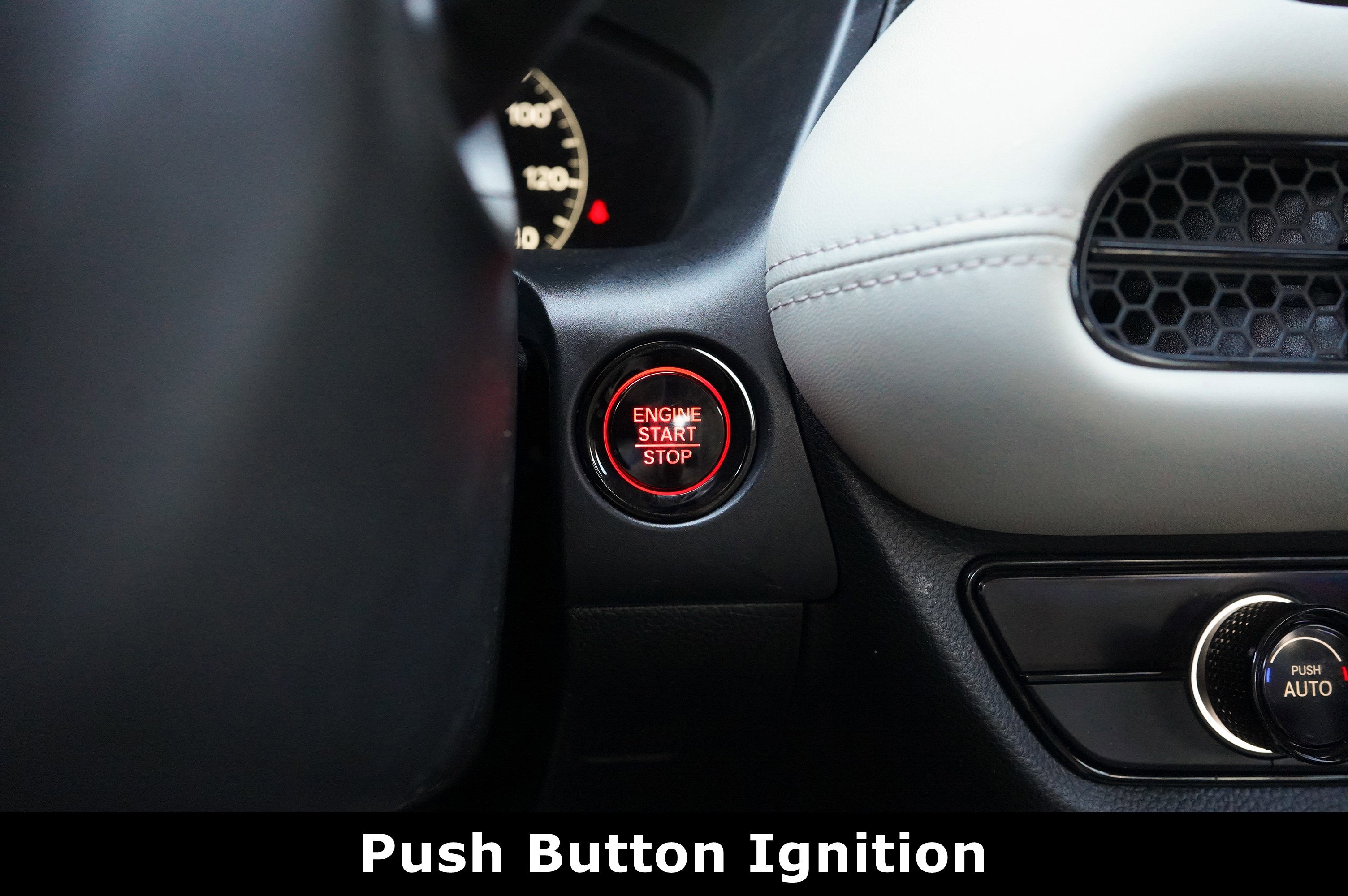 Used 2023 Honda HR-V LX image 8