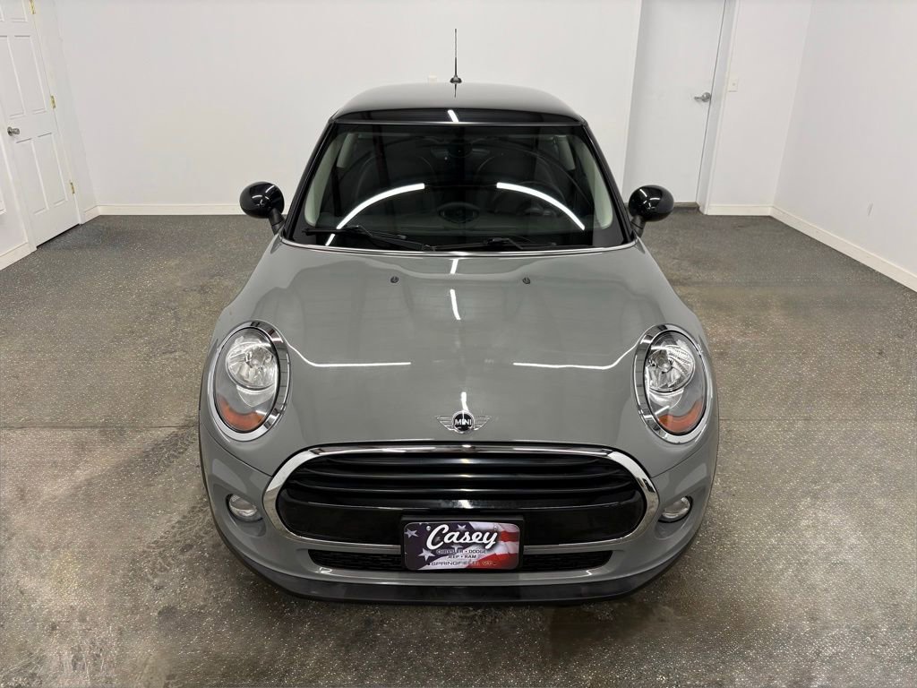 Used 2017 MINI Cooper 2-Door Hardtop image 5