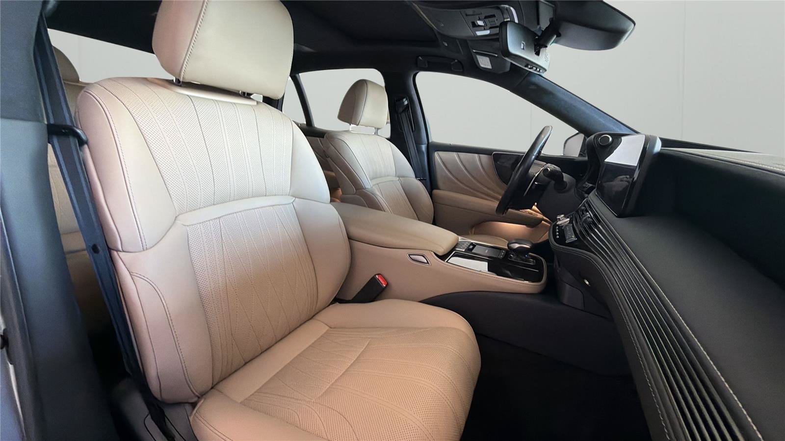 Used 2021 Lexus LS 500 w/ Interior Upgrade Package RWD image 14