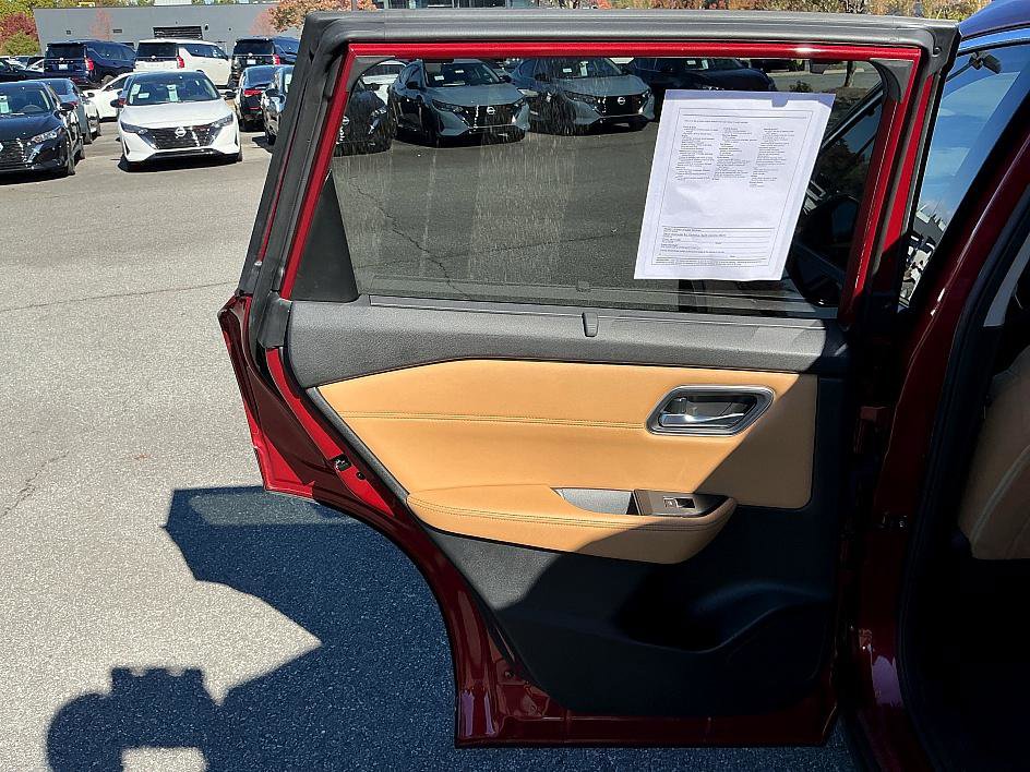 Certified 2023 Nissan Rogue Platinum w/ Platinum Premium Package image 26