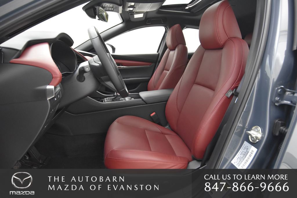 Certified 2025 MAZDA MAZDA3 2.5 S Hatchback w/ Premium Pkg FWD image 23