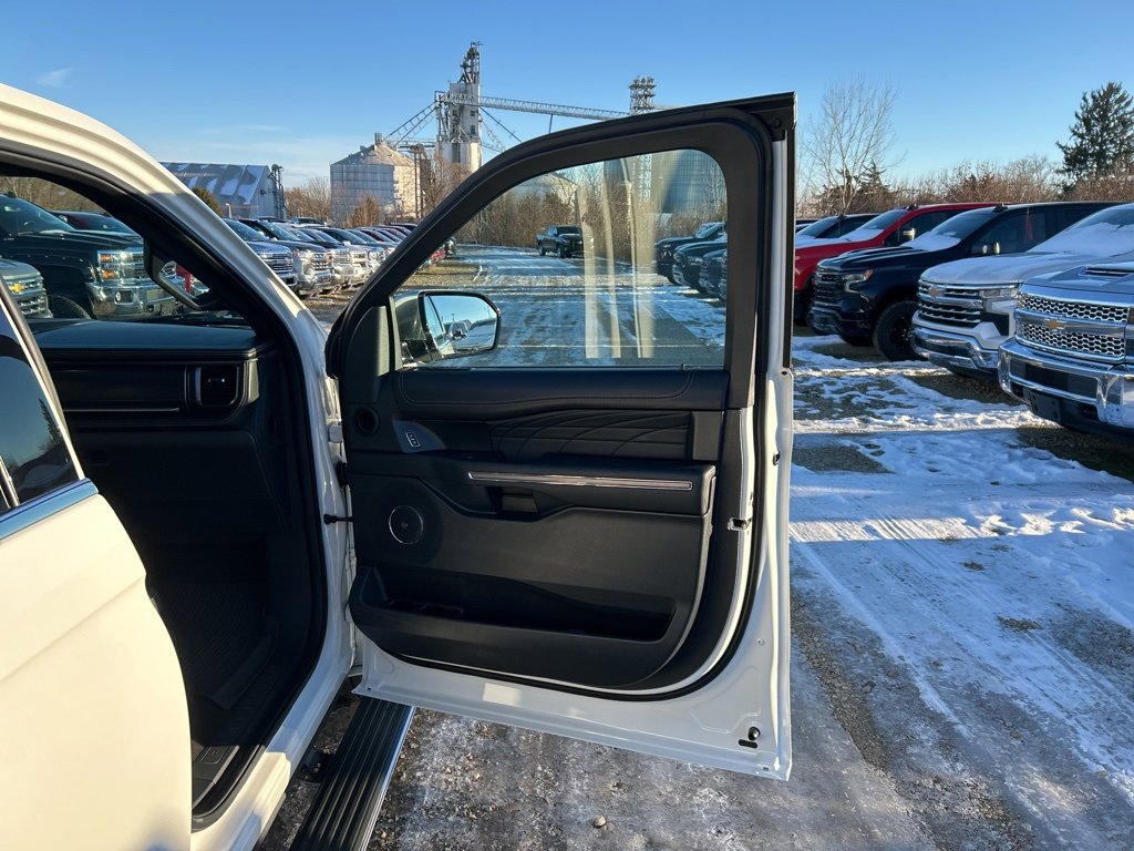 Used 2022 Ford Expedition Max Platinum image 22