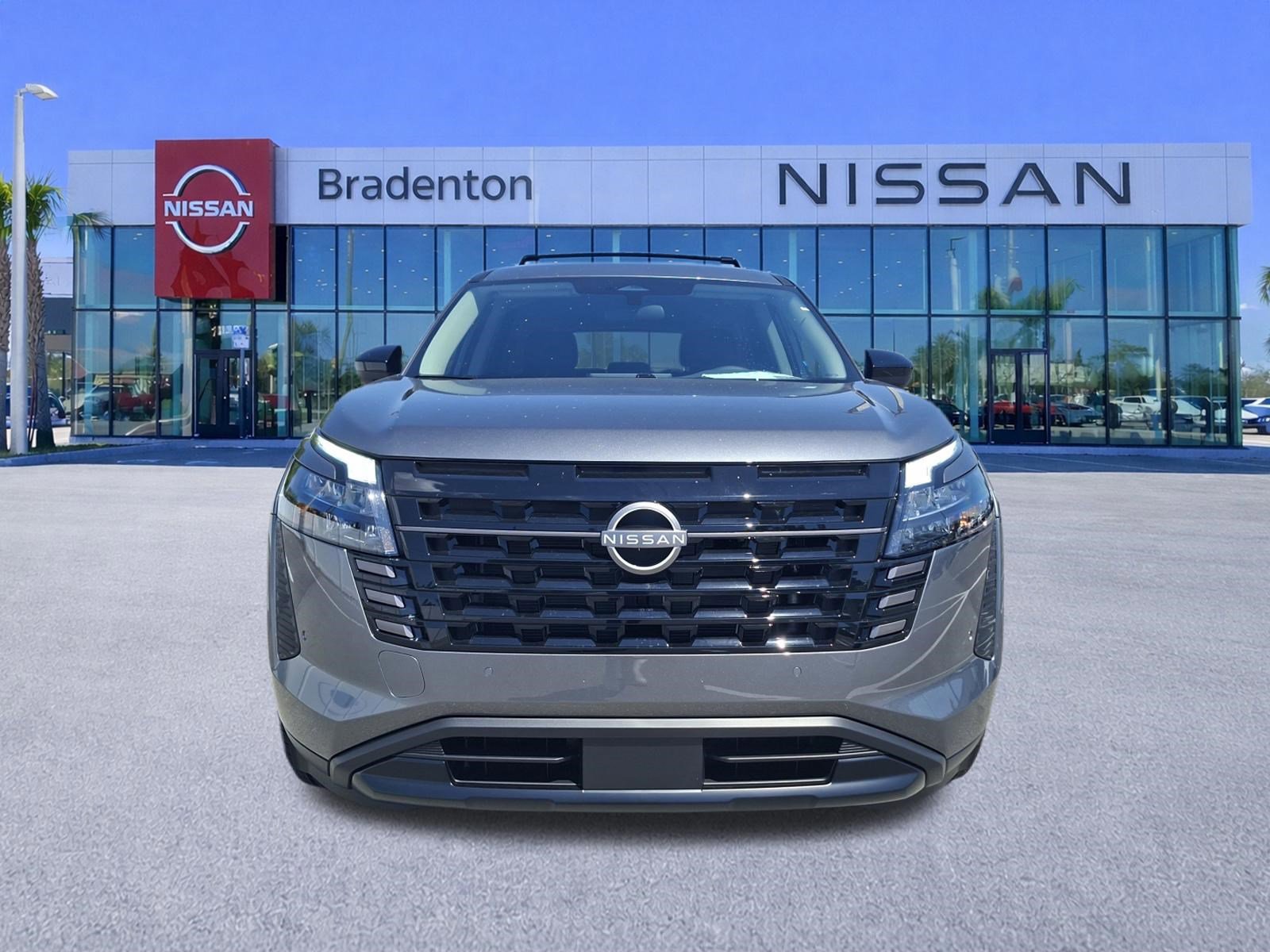 New 2026 Nissan Pathfinder SV image 2