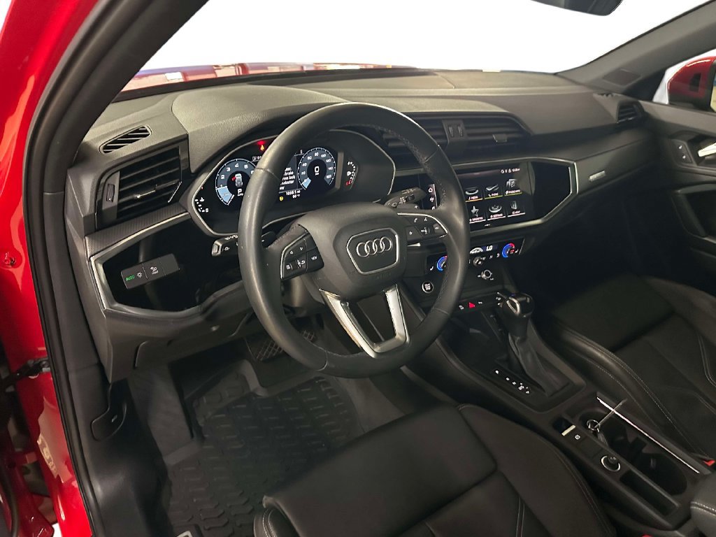 Used 2024 Audi Q3 2.0T Premium AWD/4WD image 14