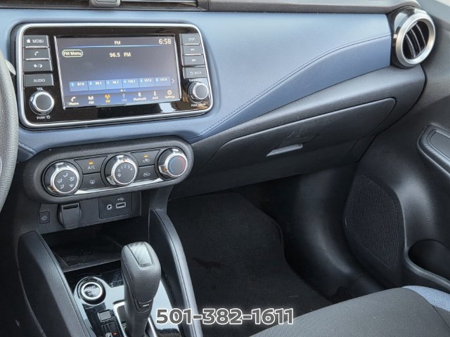 Used 2025 Nissan Versa SV FWD image 25