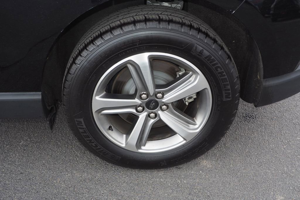 Used 2024 Ford Edge SEL w/ Convenience Package AWD/4WD image 9