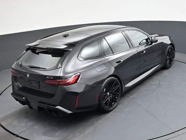 Used 2026 BMW M5 Touring image 25