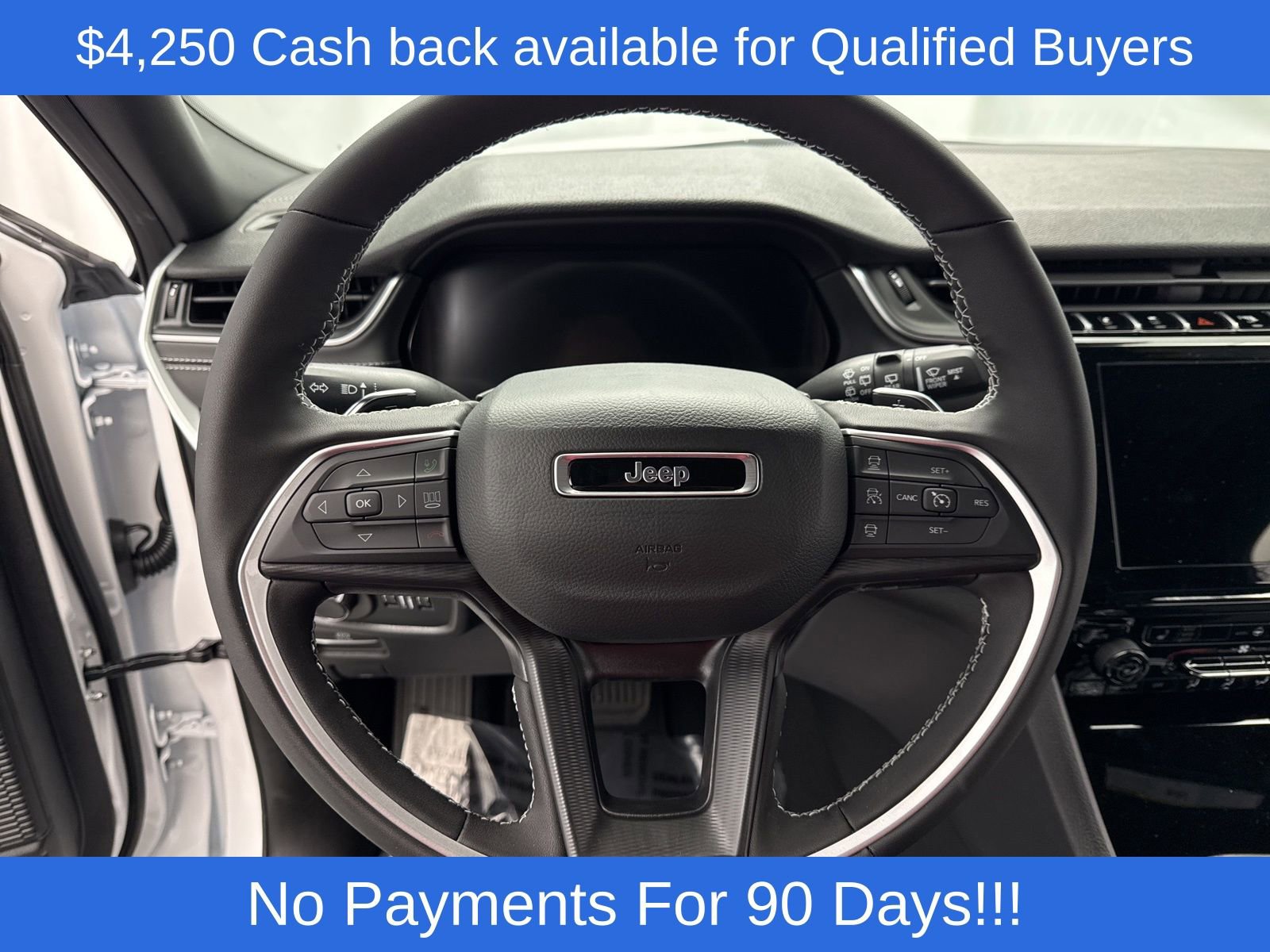 New 2025 Jeep Grand Cherokee Altitude image 15