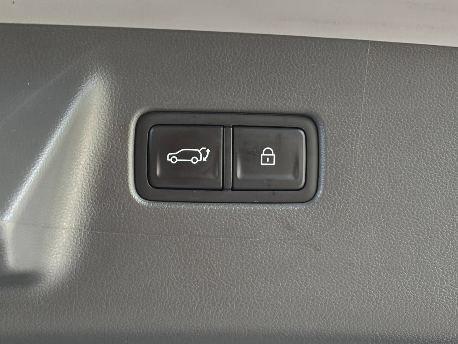 Used 2026 Hyundai Santa Fe SEL FWD image 24