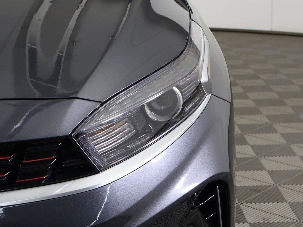 Used 2024 Kia Forte GT-Line image 12