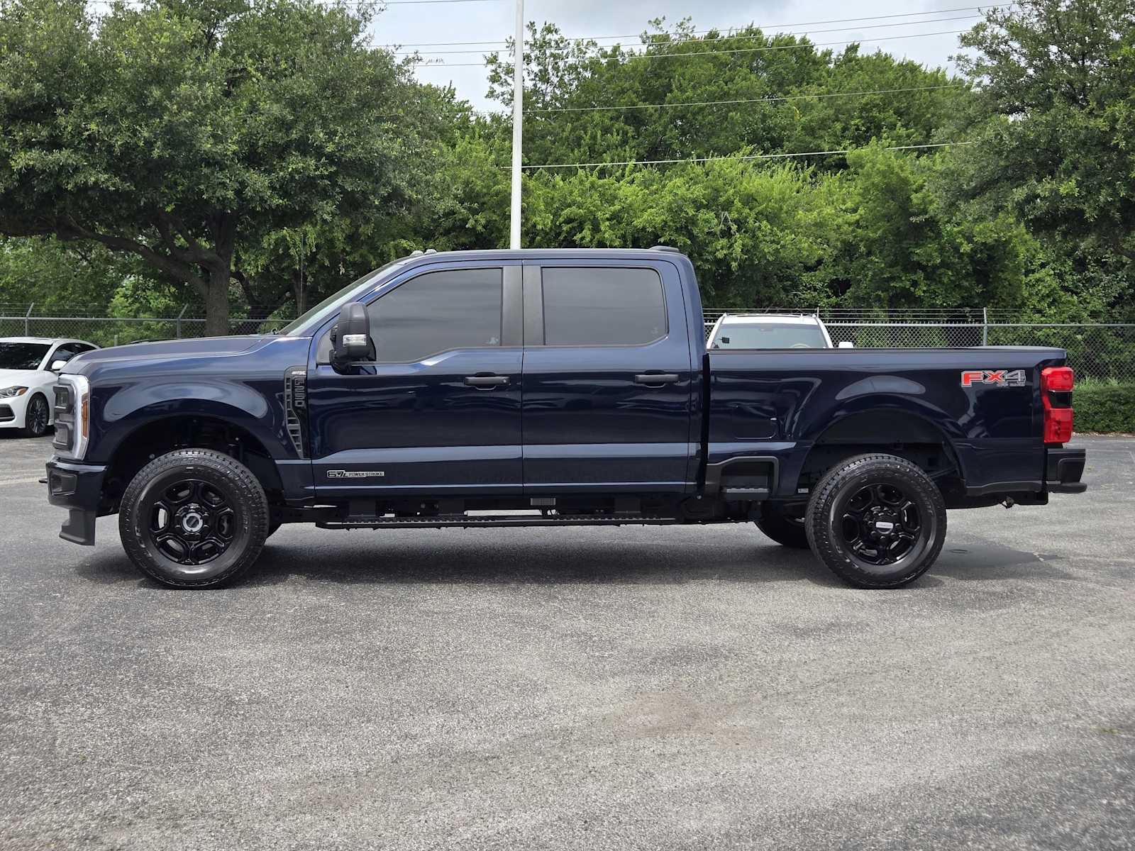 Used 2025 Ford F250 XL w/ STX Appearance Package AWD/4WD image 4
