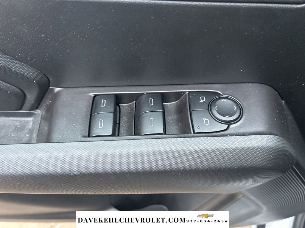 Used 2025 Chevrolet Colorado W/T image 11