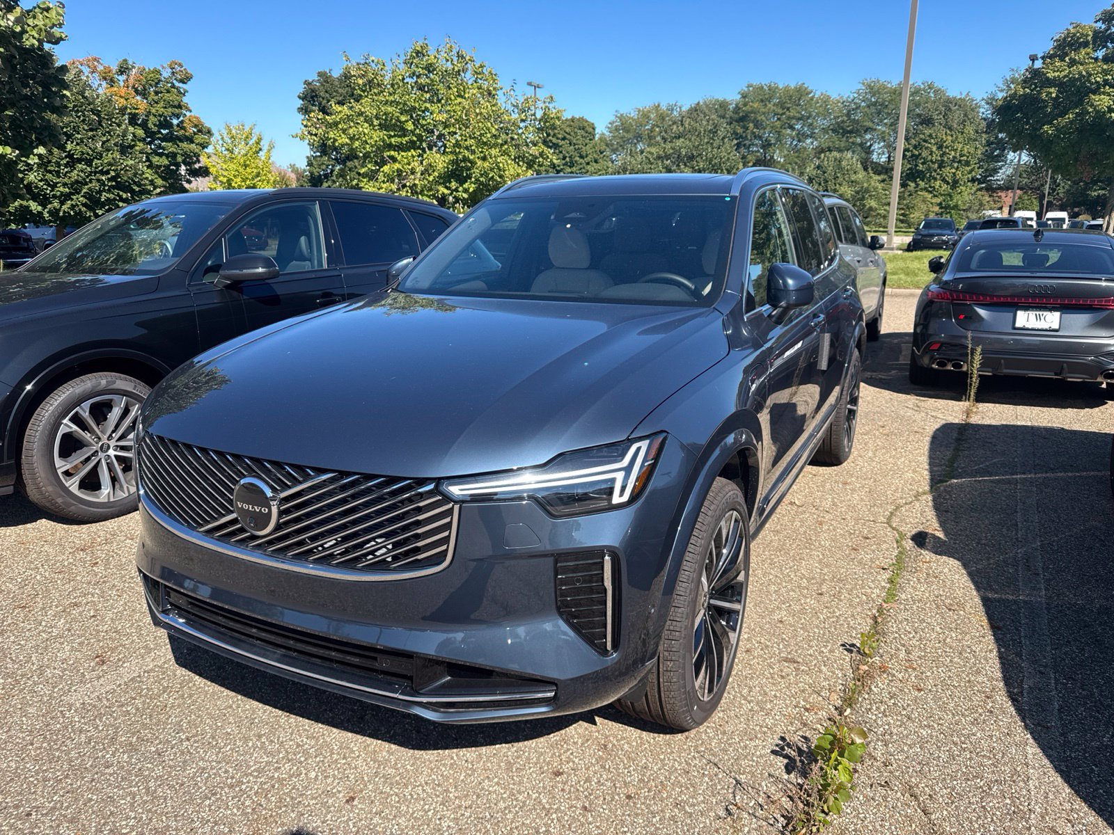 New 2027 Volvo XC90 T8 Plus