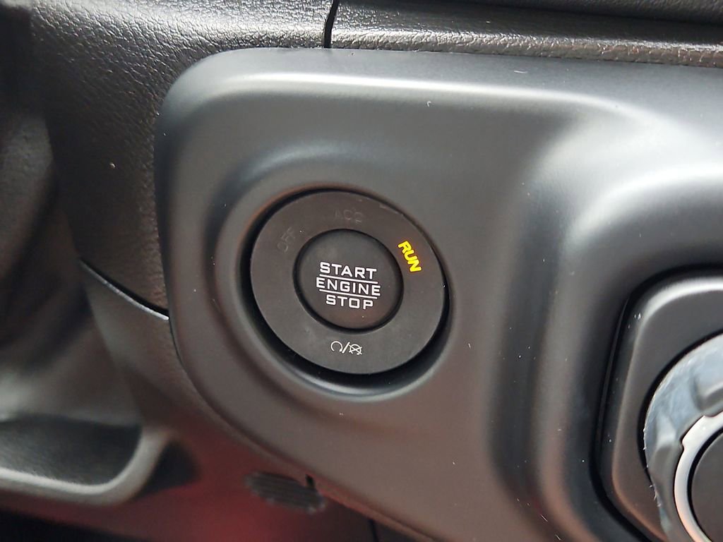 Used 2021 Jeep Wrangler Unlimited Sahara w/ Cold Weather Group image 20