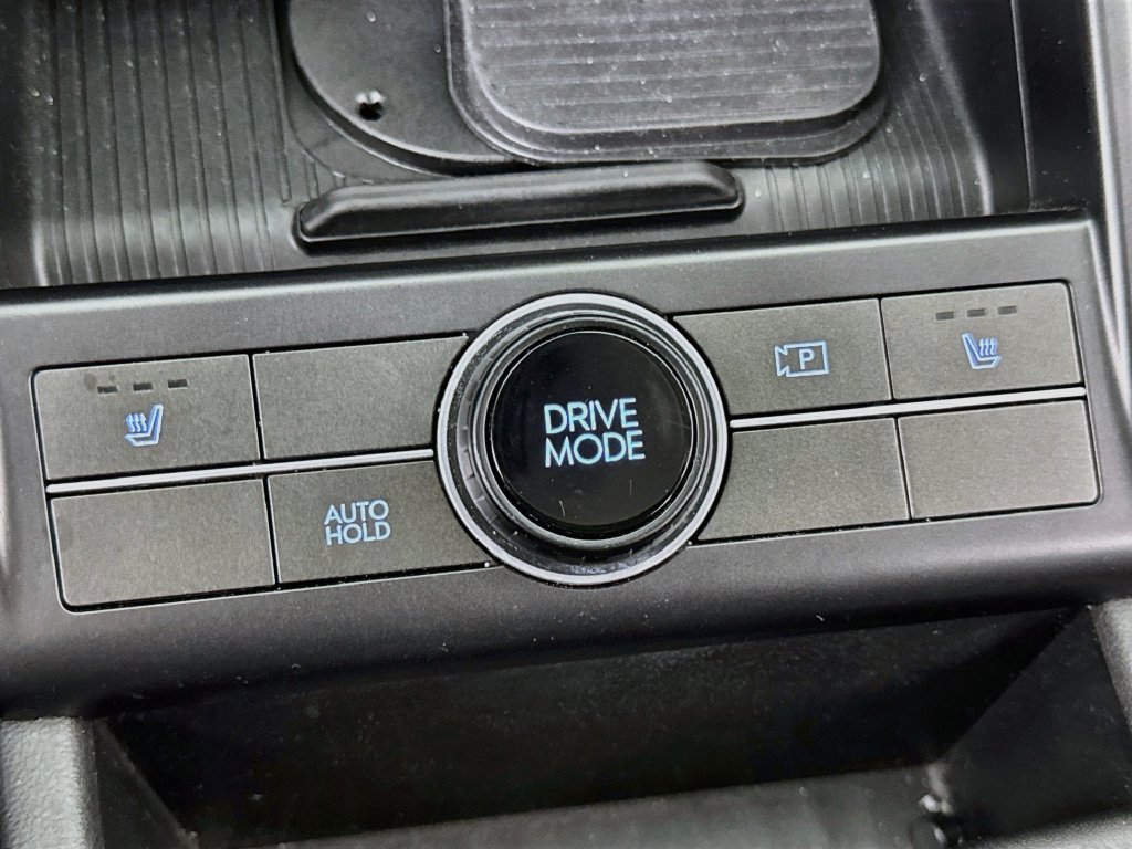 Used 2024 Hyundai Kona SEL w/ Convenience Package FWD image 14